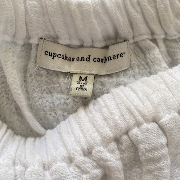 White Off the Shoulder Crop Top - Picture 2 of 3